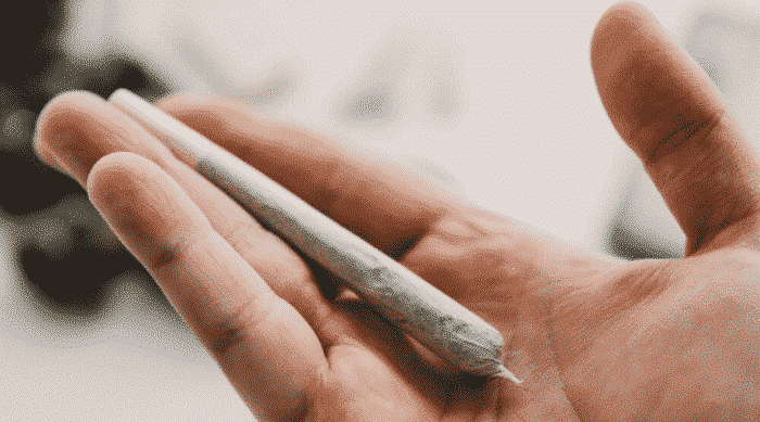 How to Roll a Marijuana Joint